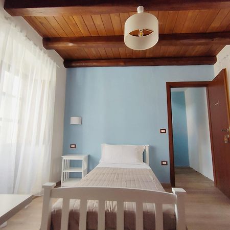 Donna Raffaela Bed & Breakfast แตร์เตนิอา ภายนอก รูปภาพ