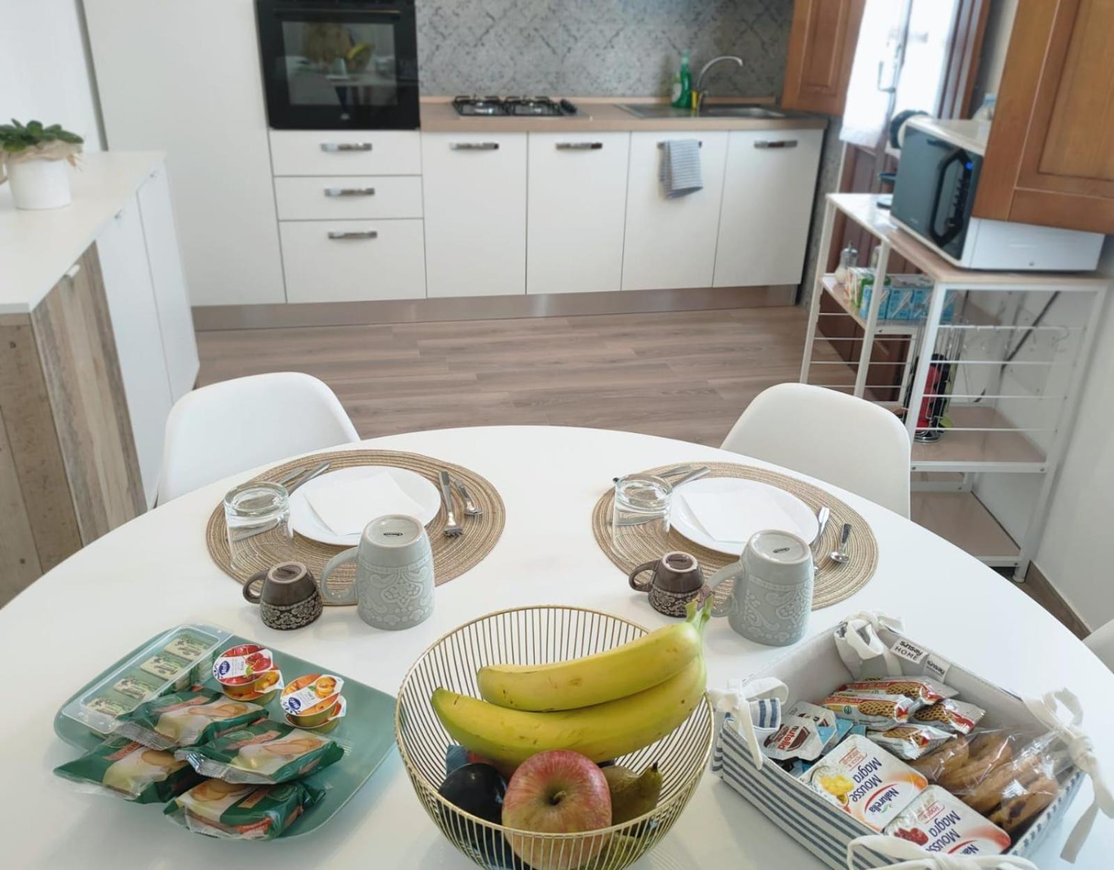Donna Raffaela Bed & Breakfast แตร์เตนิอา ภายนอก รูปภาพ